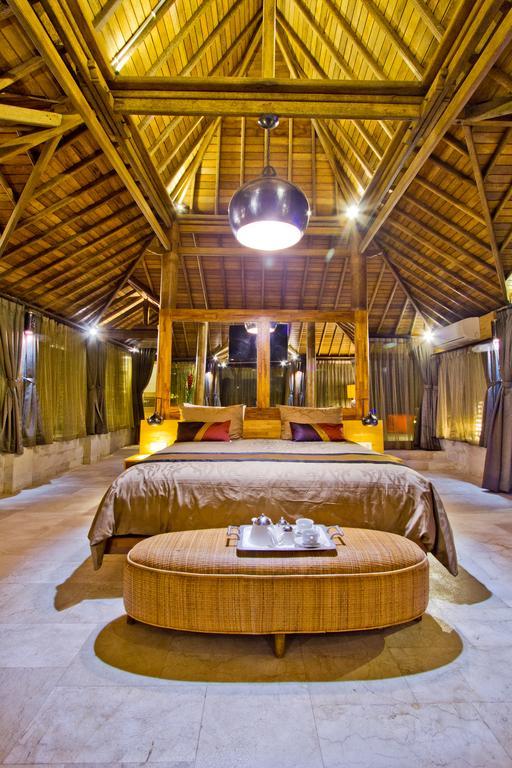 Puri Ratu Jimbaran Villa Exterior photo
