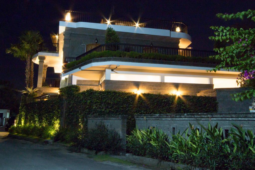 Puri Ratu Jimbaran Villa Exterior photo