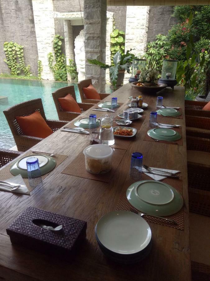 Puri Ratu Jimbaran Villa Exterior photo